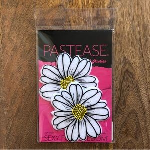 *NEW* Daisy Petal Pasties